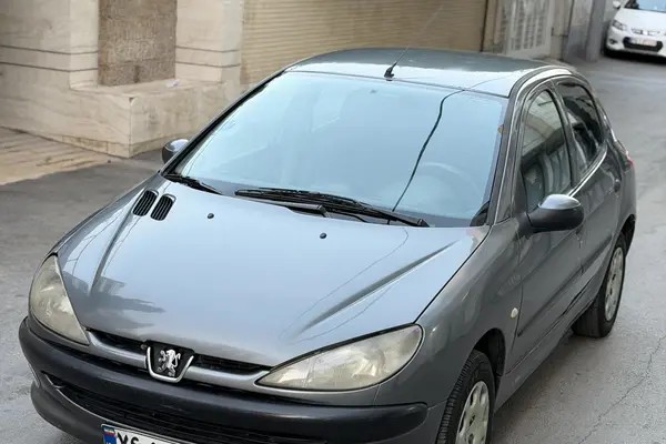 پژو، 206
