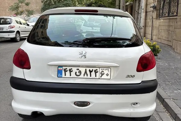 پژو، 206
