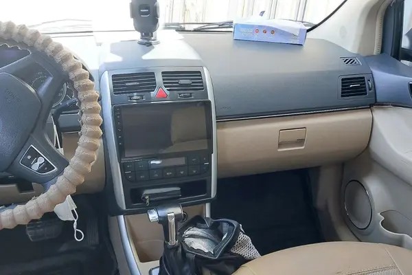 بایک، سابرینا هاچ بک (مونتاژ)
