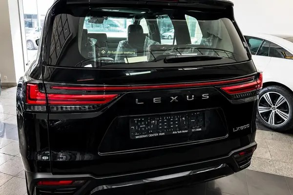 لکسوس، LX