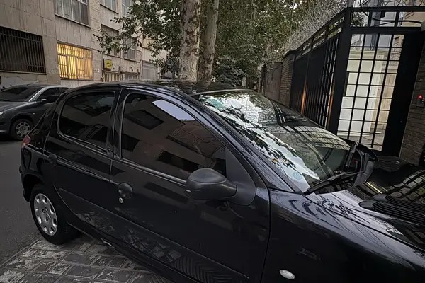 پژو، 206