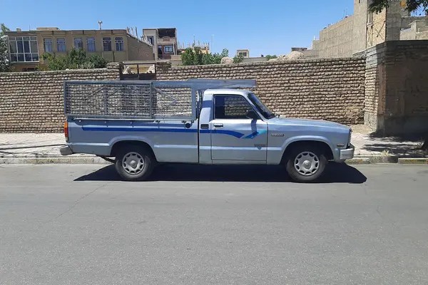 مزدا، وانت تک‌کابين