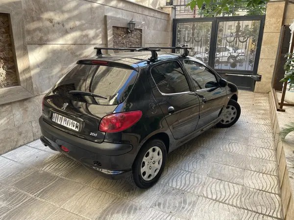 پژو، 206