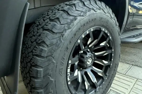 کی ام سی، T9