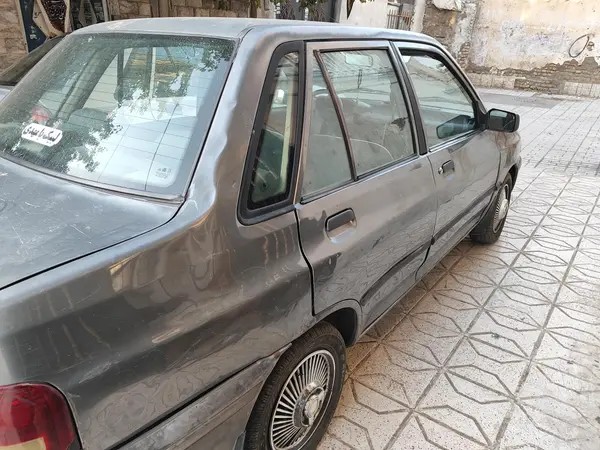 پراید، صندوق دار