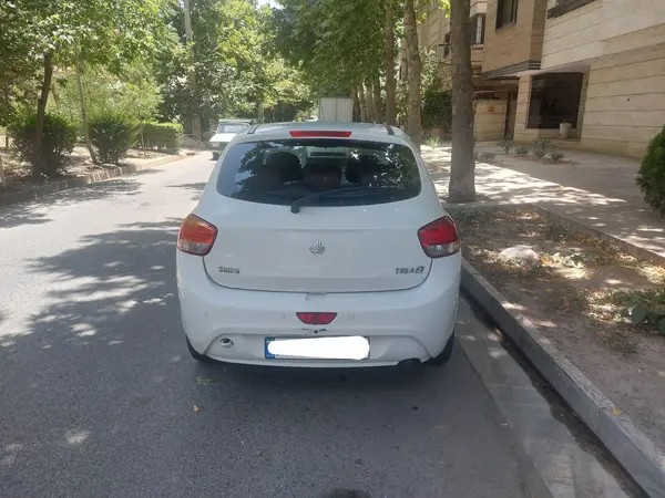 تیبا، هاچ بک
