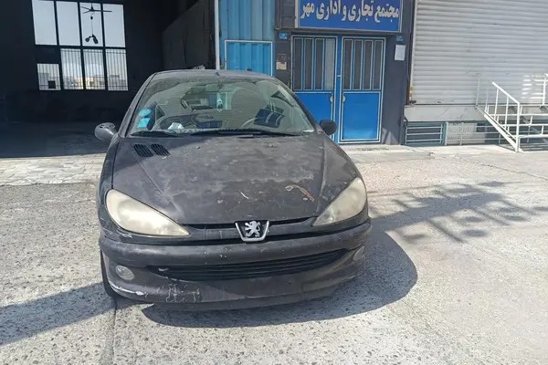 پژو، 206