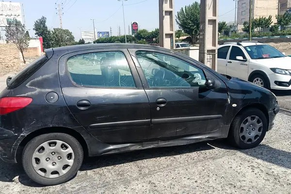 پژو، 206