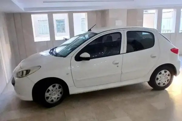 پژو، 207
