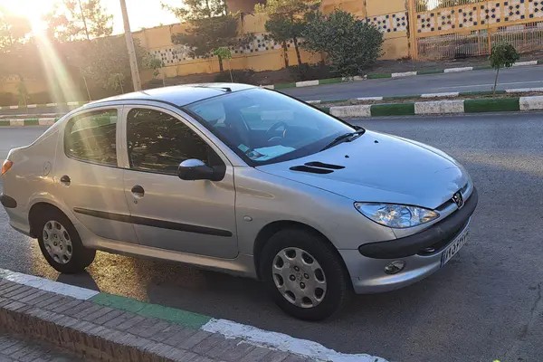 پژو، 206 SD