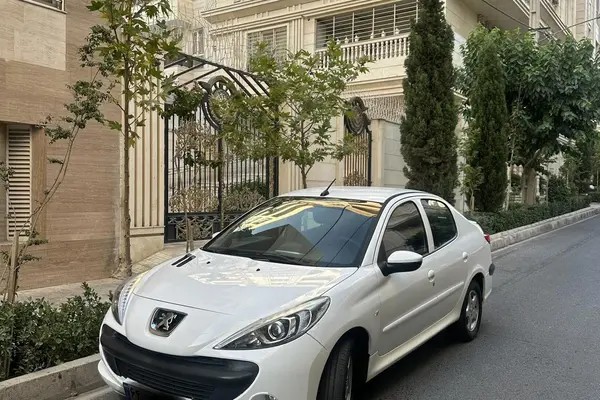 پژو، 207 صندوقدار