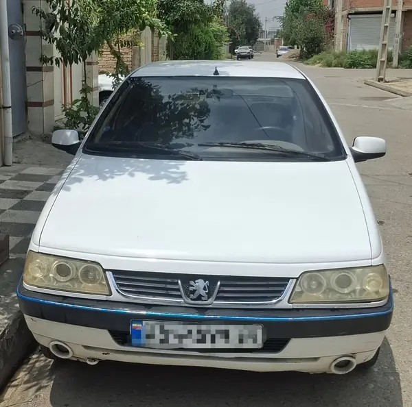 پژو، 405