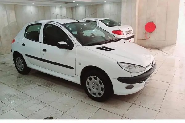 پژو، 206