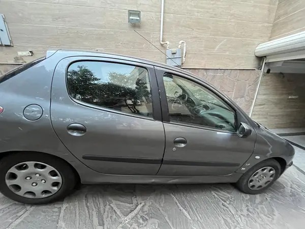 پژو، 206
