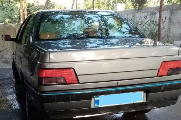 پژو، 405