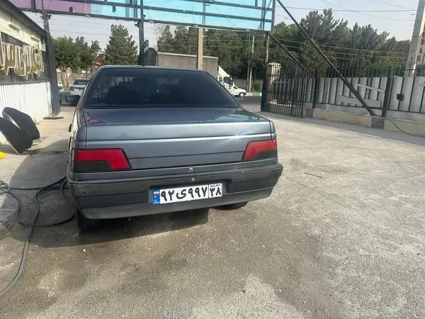 پژو، 405