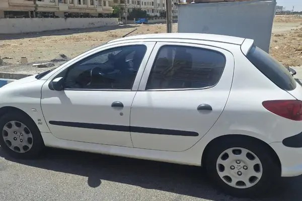 پژو، 206