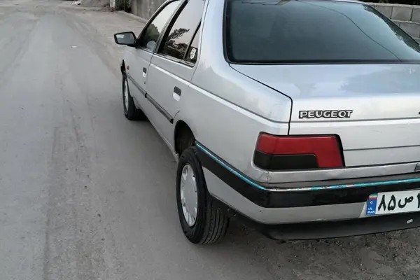 پژو، 405