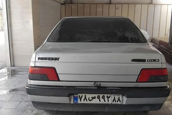 پژو، 405