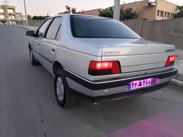 پژو، 405