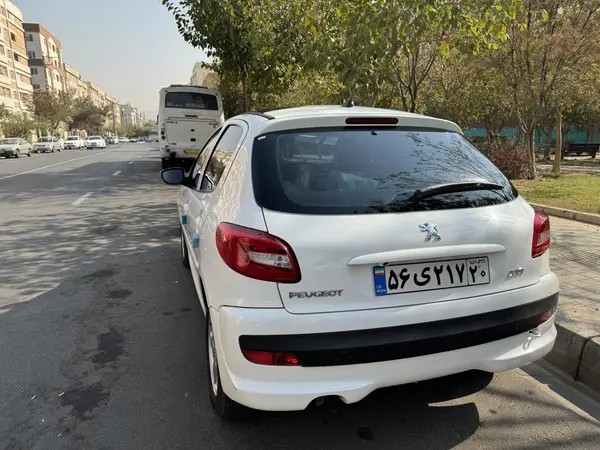 پژو، 207