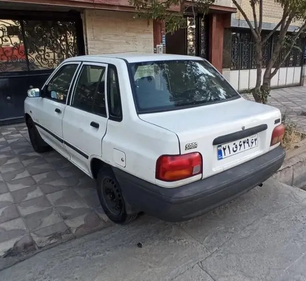 پراید، صندوق دار