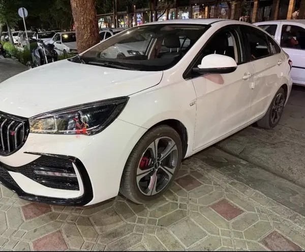 ام وی ام، آریزو 5ev