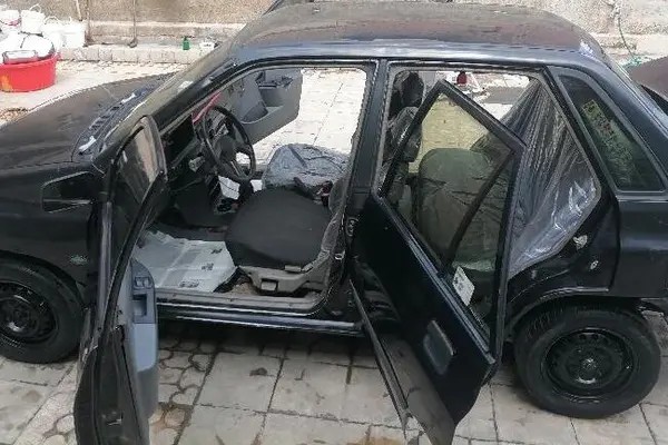 پراید، صندوق دار
