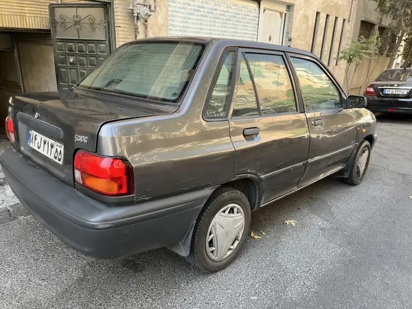 پراید، صندوق دار