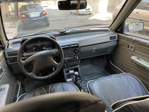 پراید، صندوق دار
