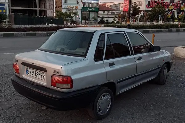 پراید، صندوق دار