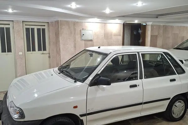 پراید، صندوق دار
