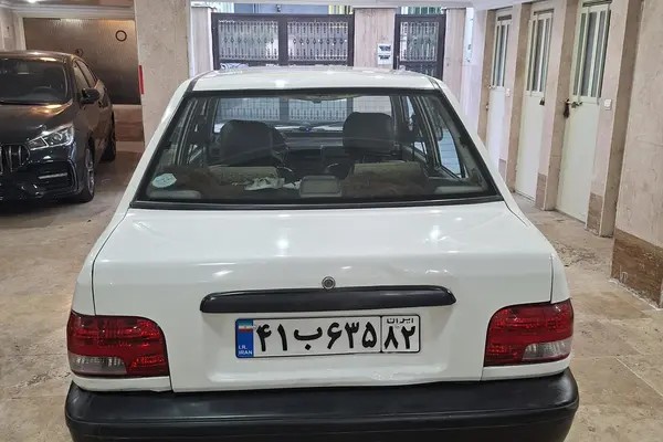 پراید، صندوق دار