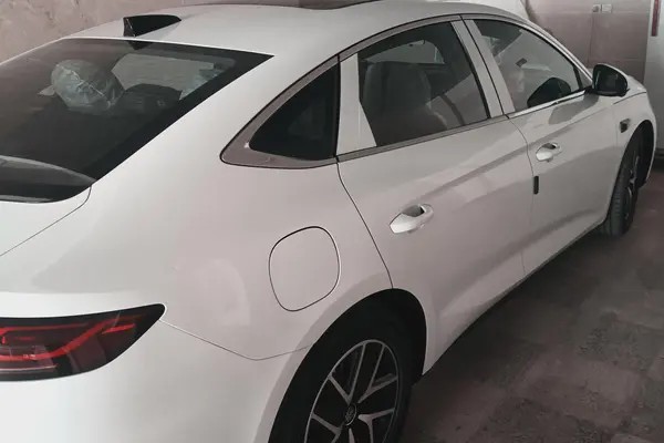 بی وای دی، چین ال DMi