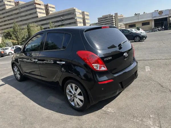 هیوندای، i20