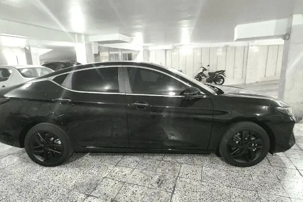 کی ام سی، J7