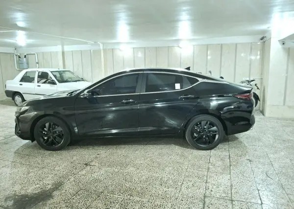 کی ام سی، J7