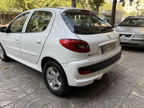 پژو، 207