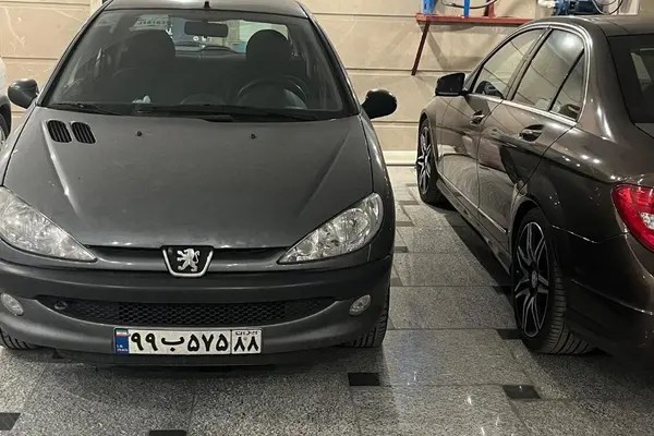 پژو، 206