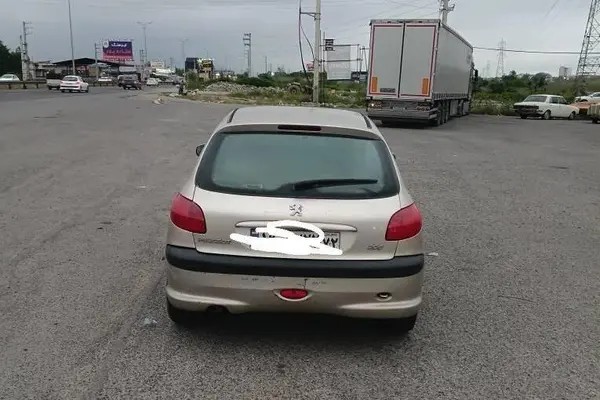 پژو، 206