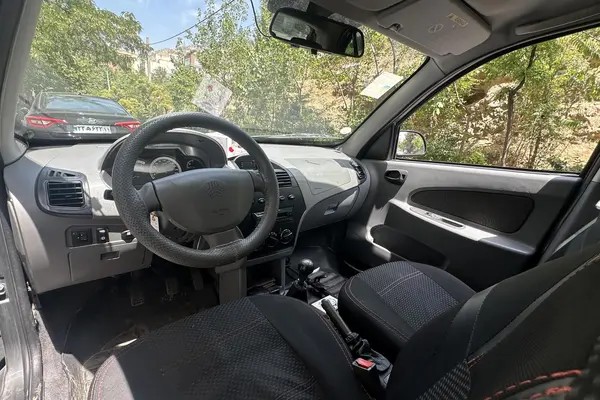 تیبا، هاچ بک