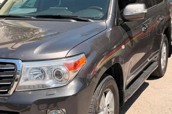 تویوتا، لندکروز چهار در