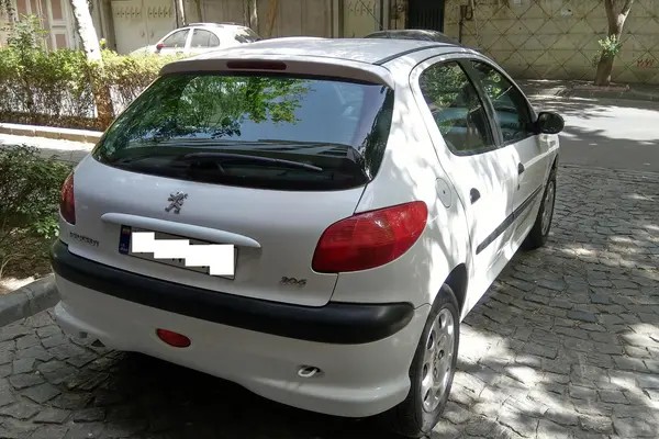 پژو، 206