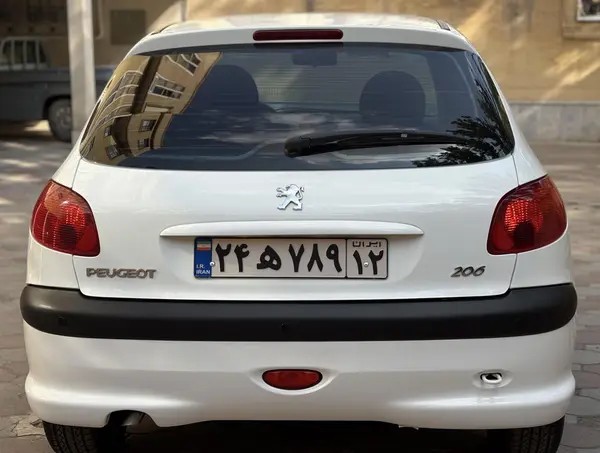 پژو، 206