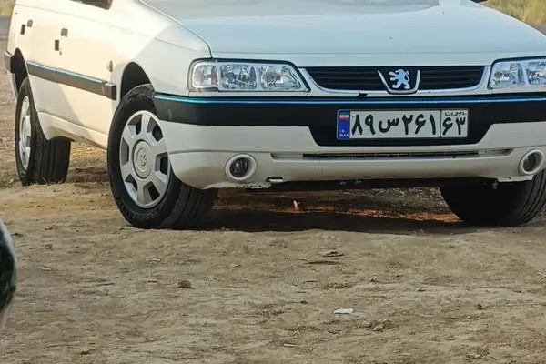 پژو، 405