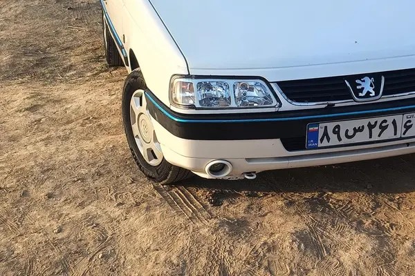 پژو، 405