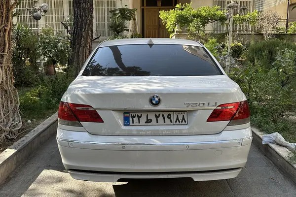 ب ام و، سری 7