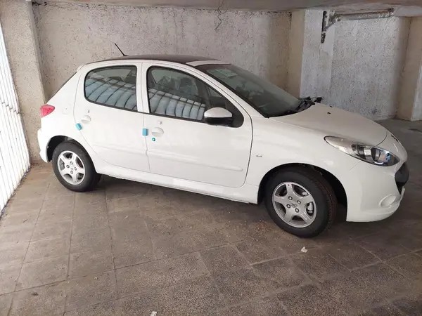 پژو، 207