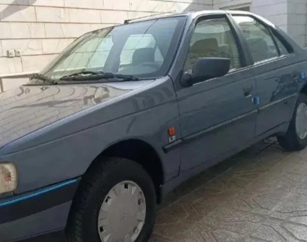 پژو، 405