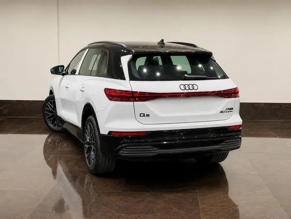 آئودی، Q5 e-tron